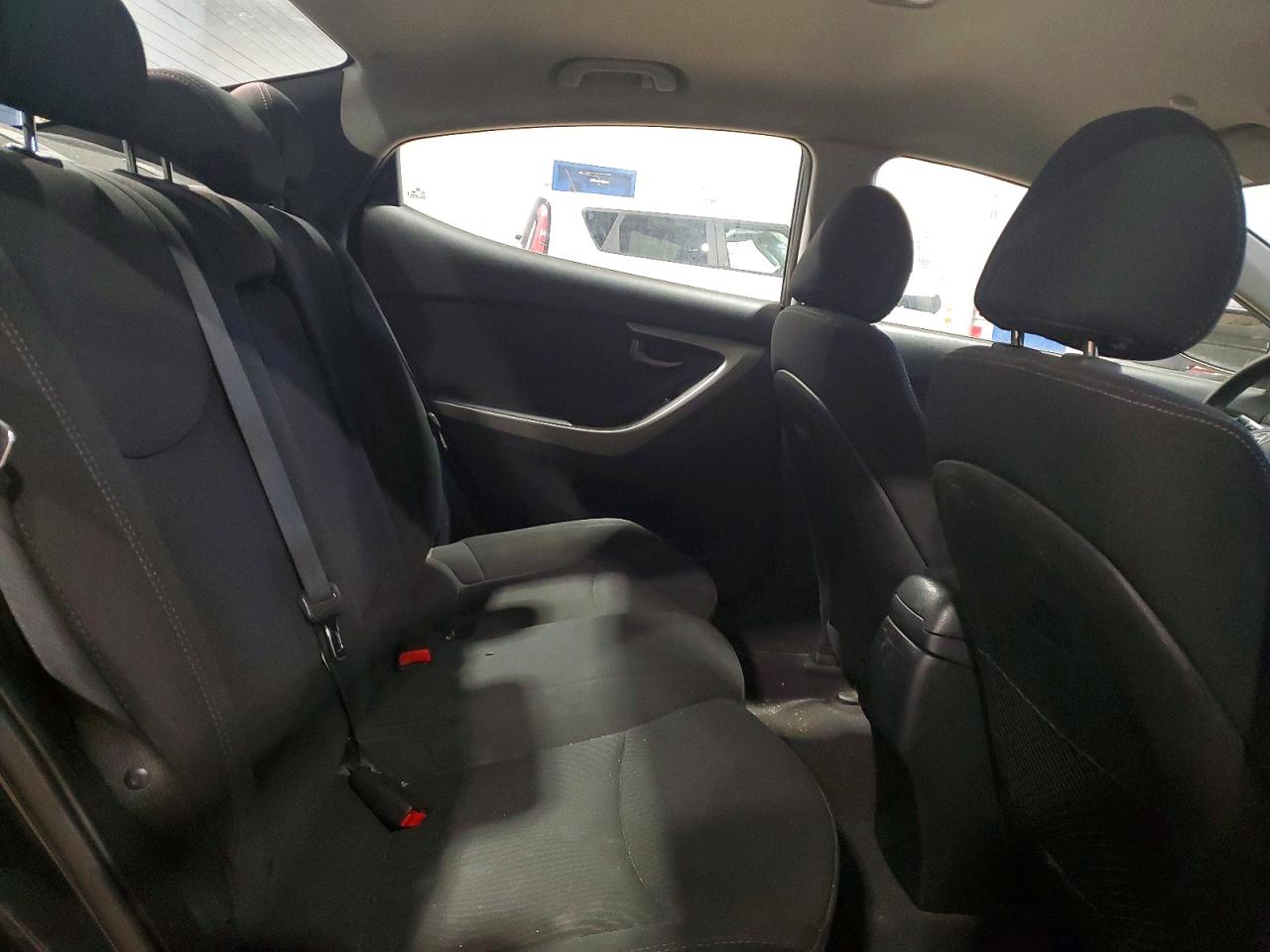 2015 HYUNDAI ELANTRA SE photo 10