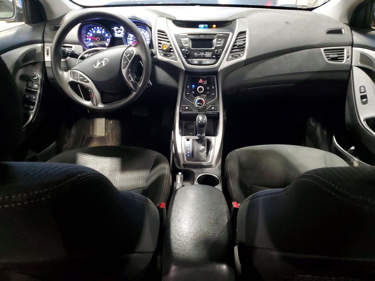 2015 HYUNDAI ELANTRA SE photo 8