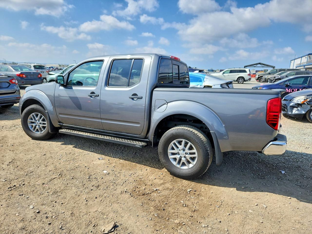 2019 NISSAN FRONTIER SV photo 3