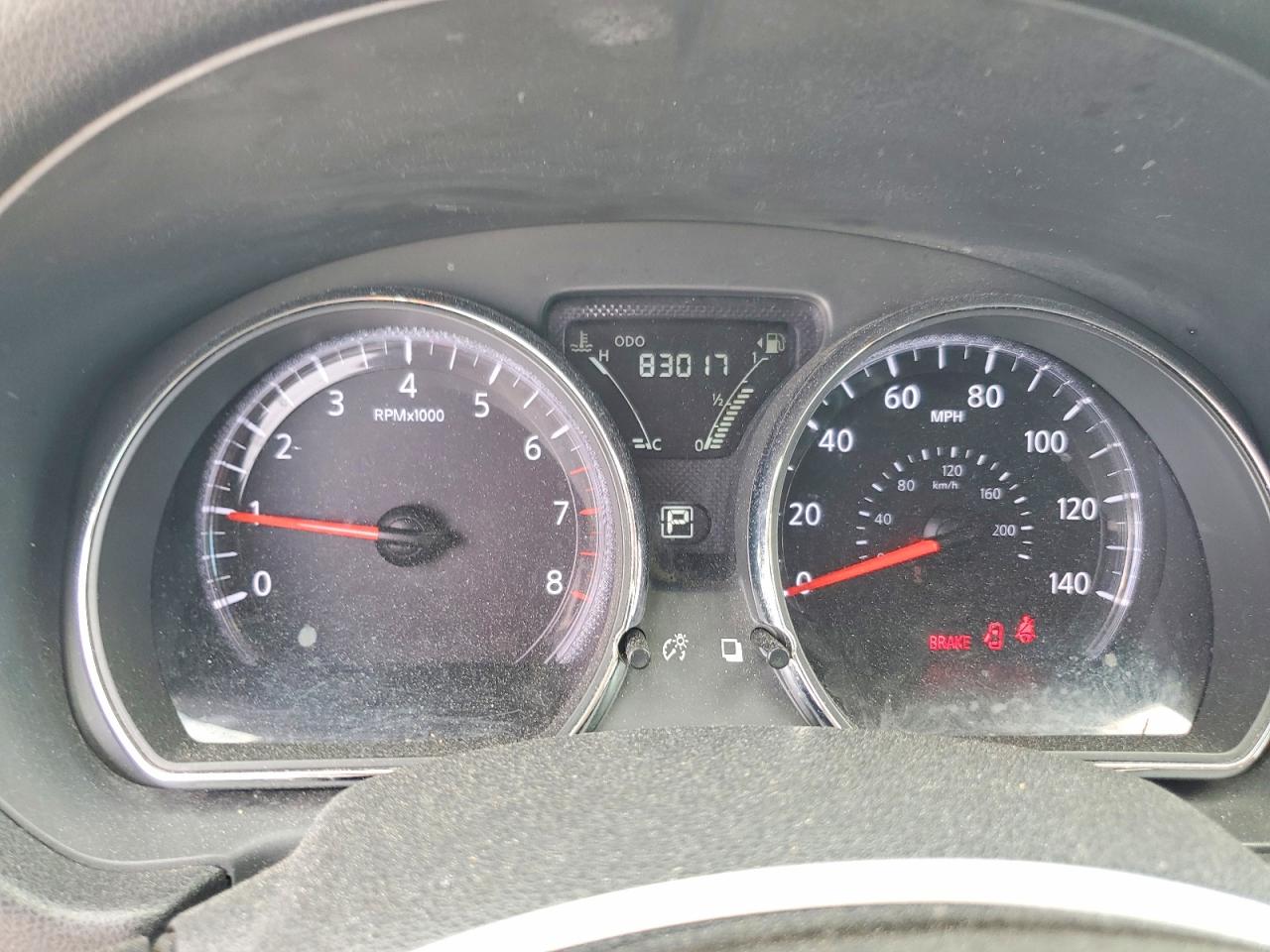 2019 NISSAN VERSA SV photo 17