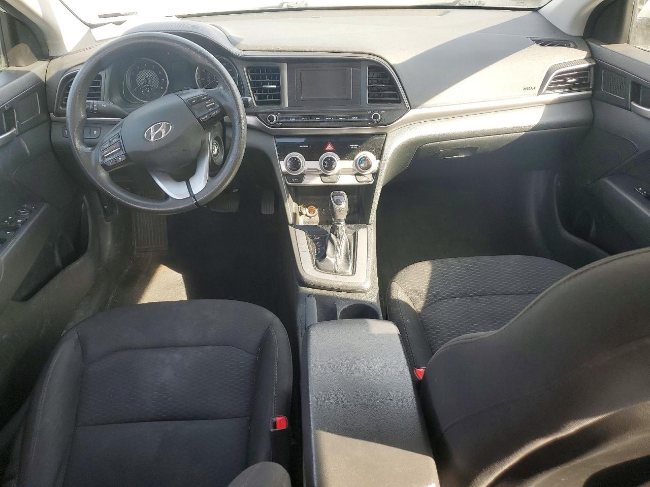 2019 HYUNDAI ELANTRA SE photo 22