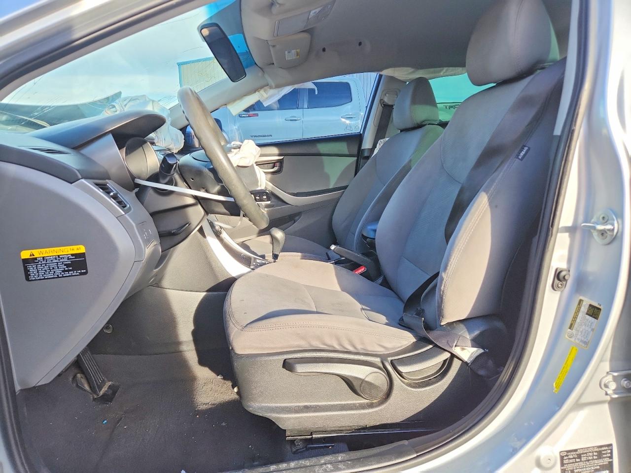 2013 HYUNDAI ELANTRA GLS photo 13