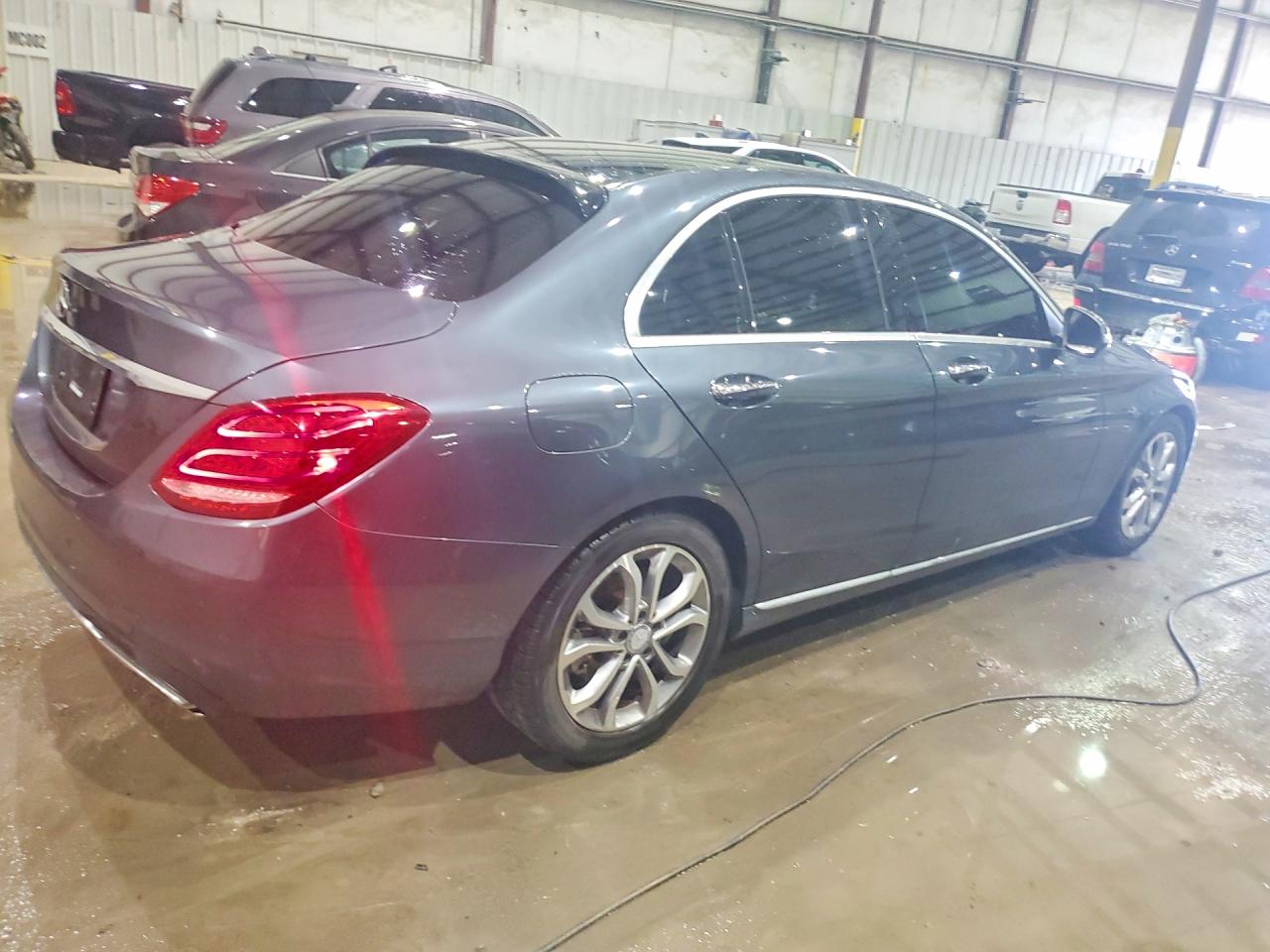 2015 MERCEDES-BENZ C 300 photo 3