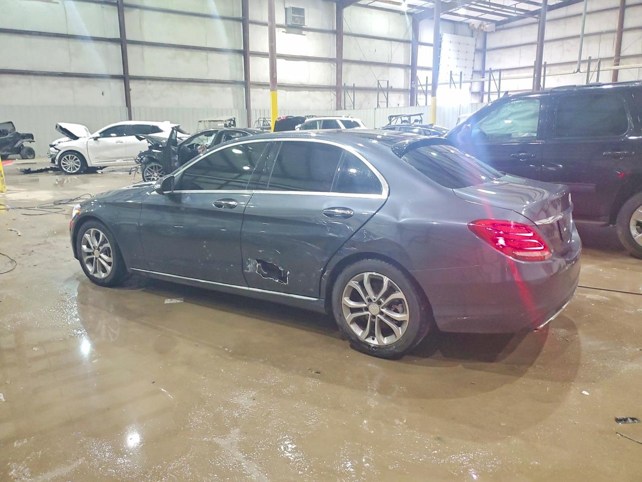 2015 MERCEDES-BENZ C 300 photo 2