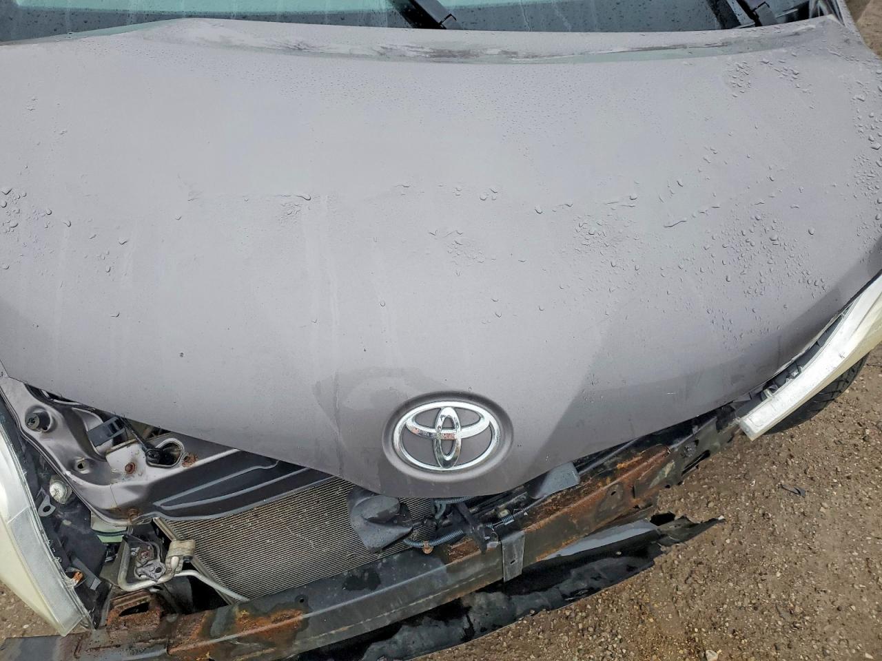 2015 TOYOTA SIENNA L 7-PASSENGER photo 12