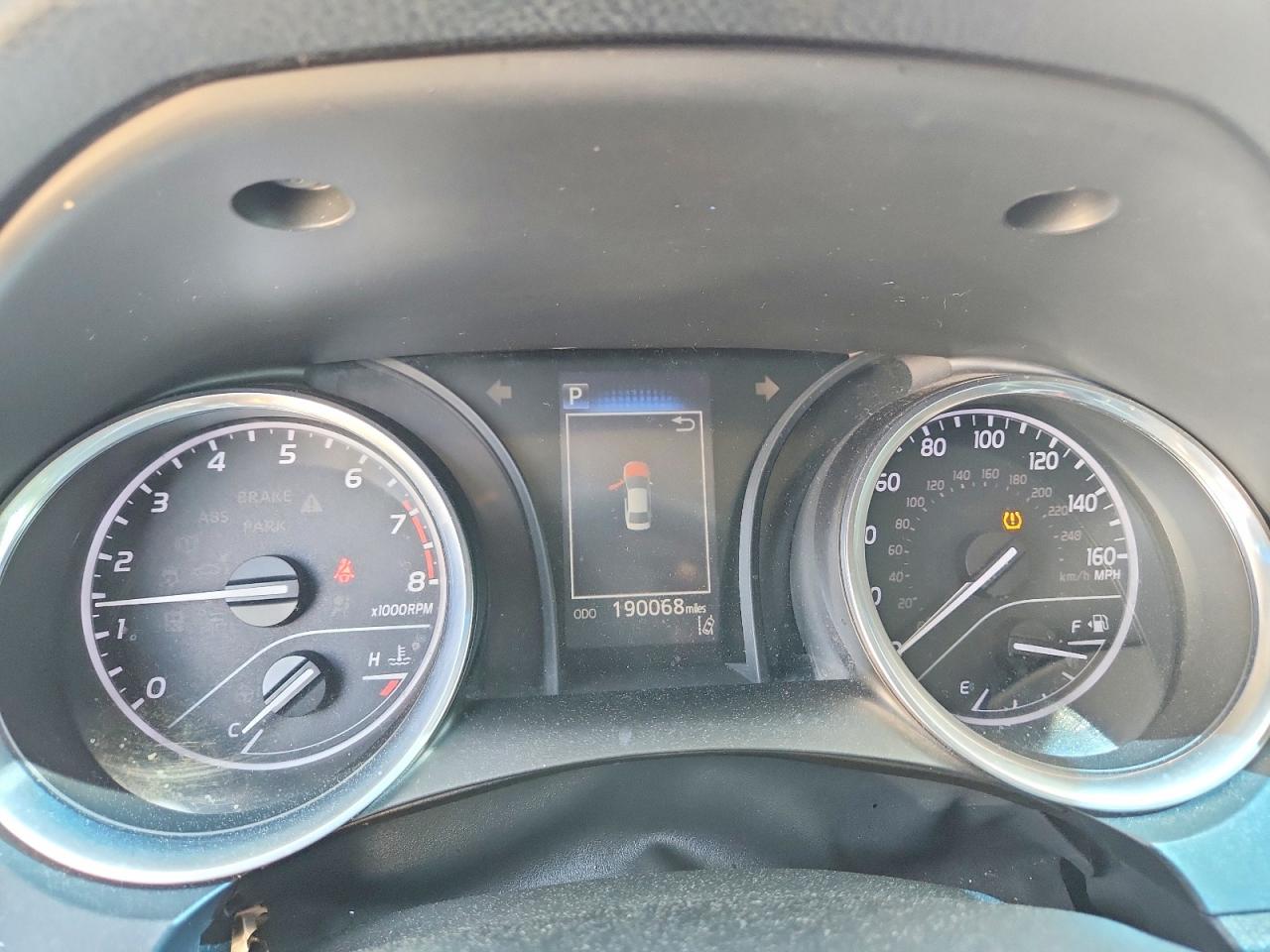 2018 TOYOTA CAMRY SE photo 17