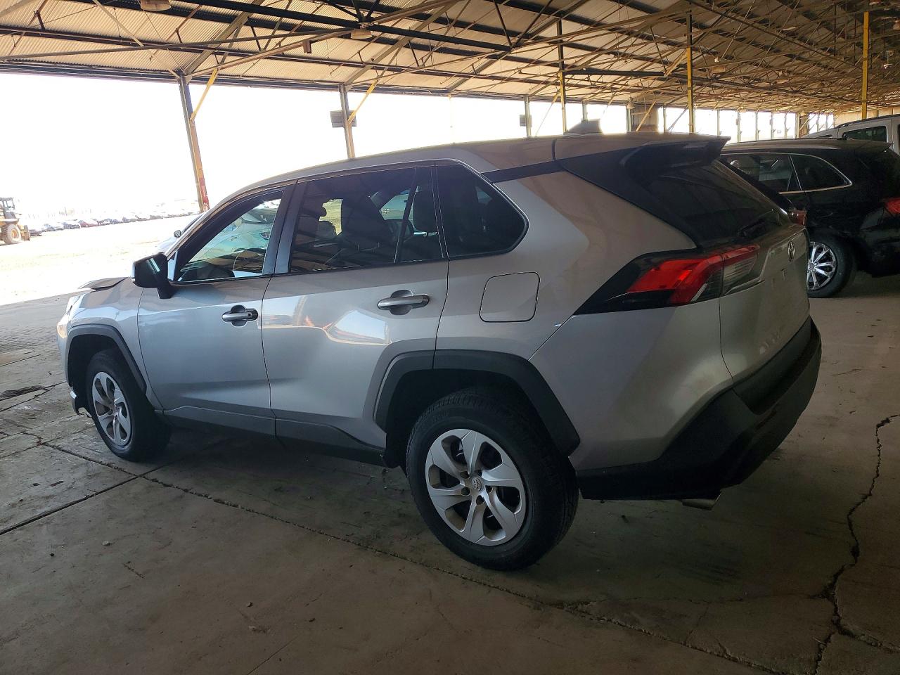 2024 TOYOTA RAV4 LE photo 2