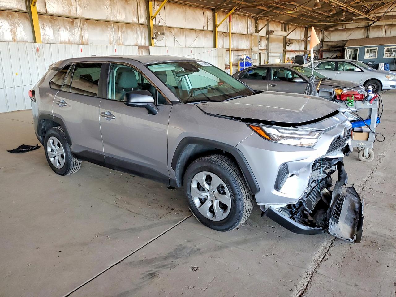 2024 TOYOTA RAV4 LE photo 4