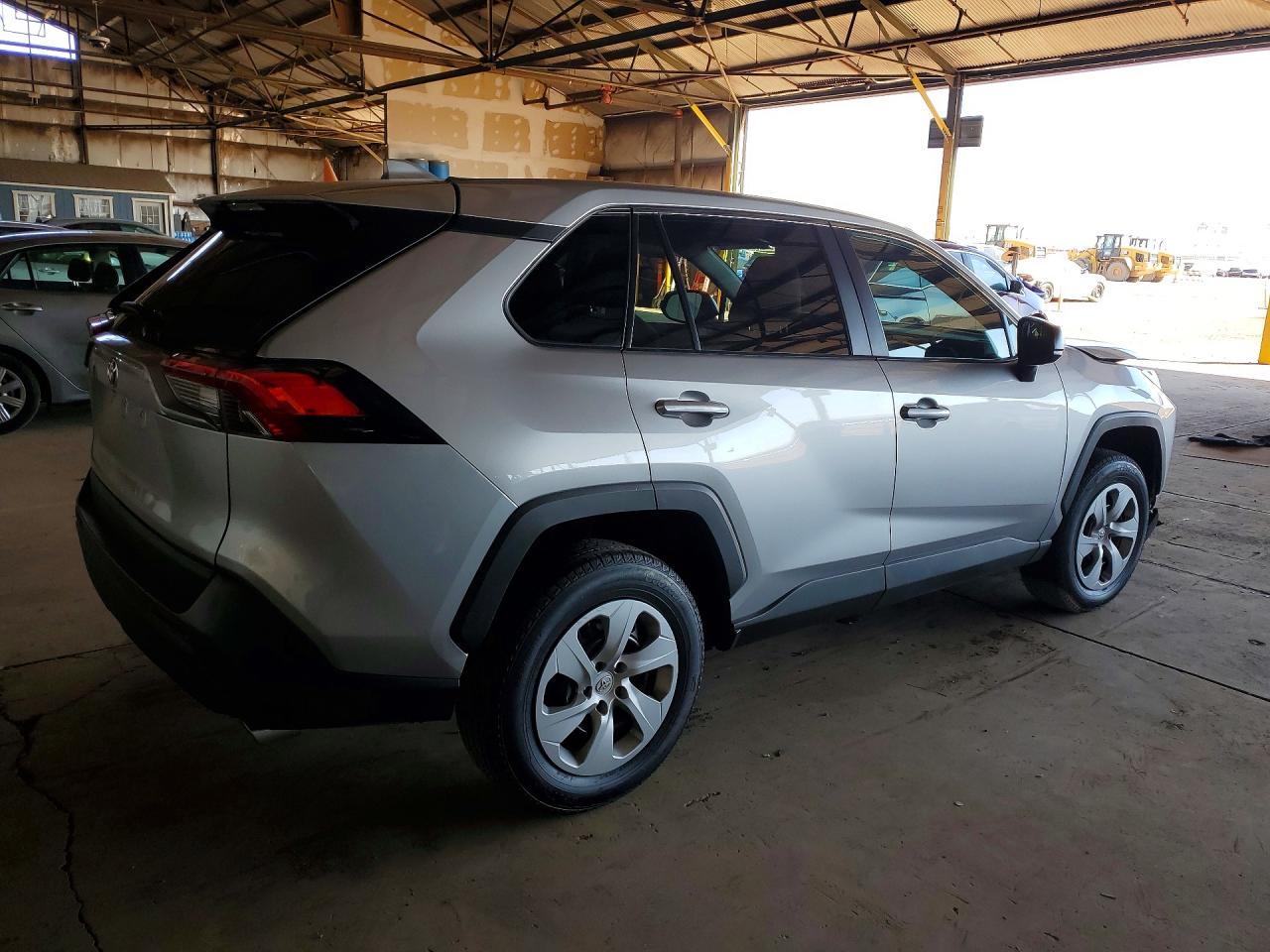 2024 TOYOTA RAV4 LE photo 3