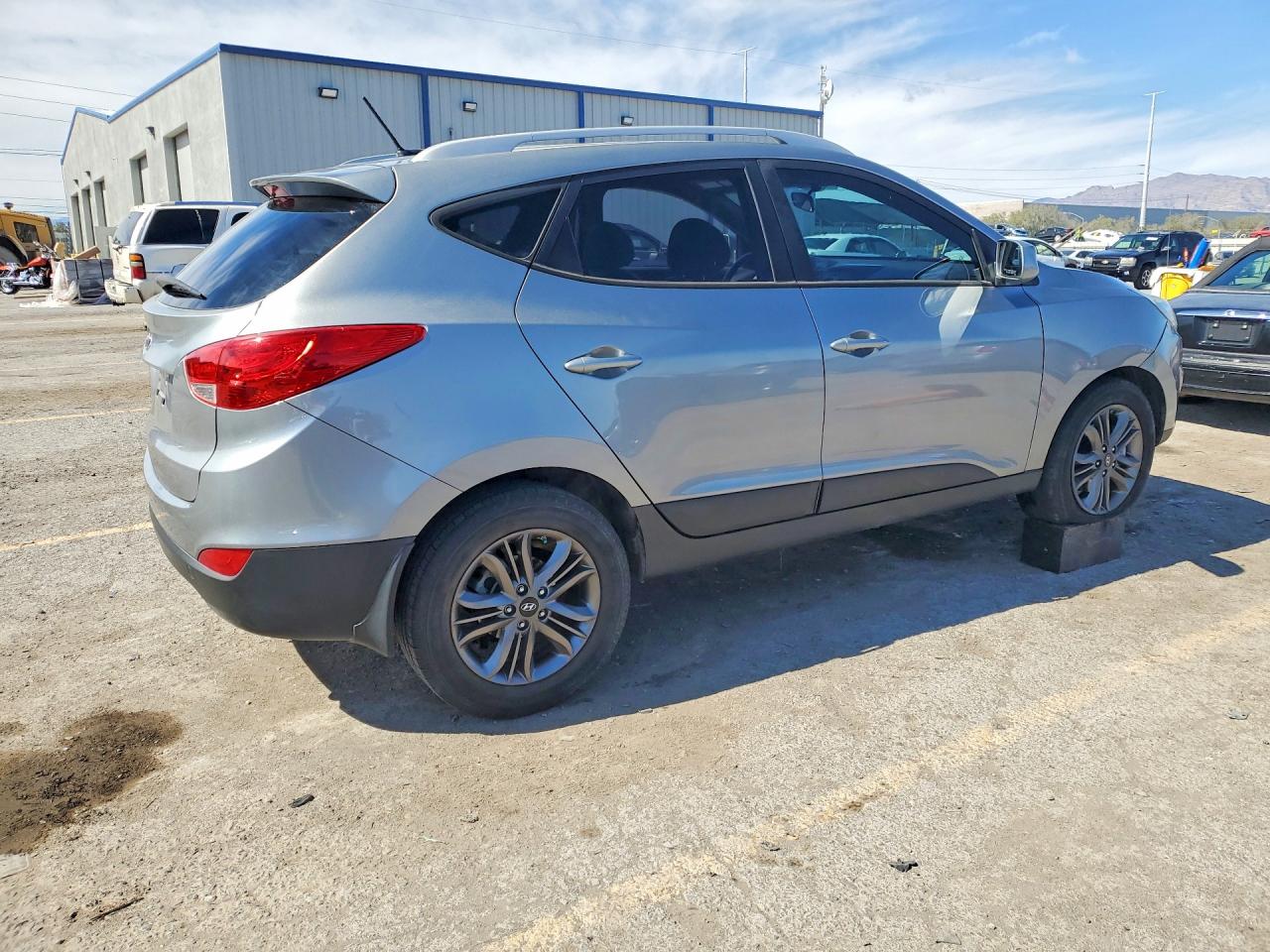 2015 HYUNDAI TUCSON SE photo 7