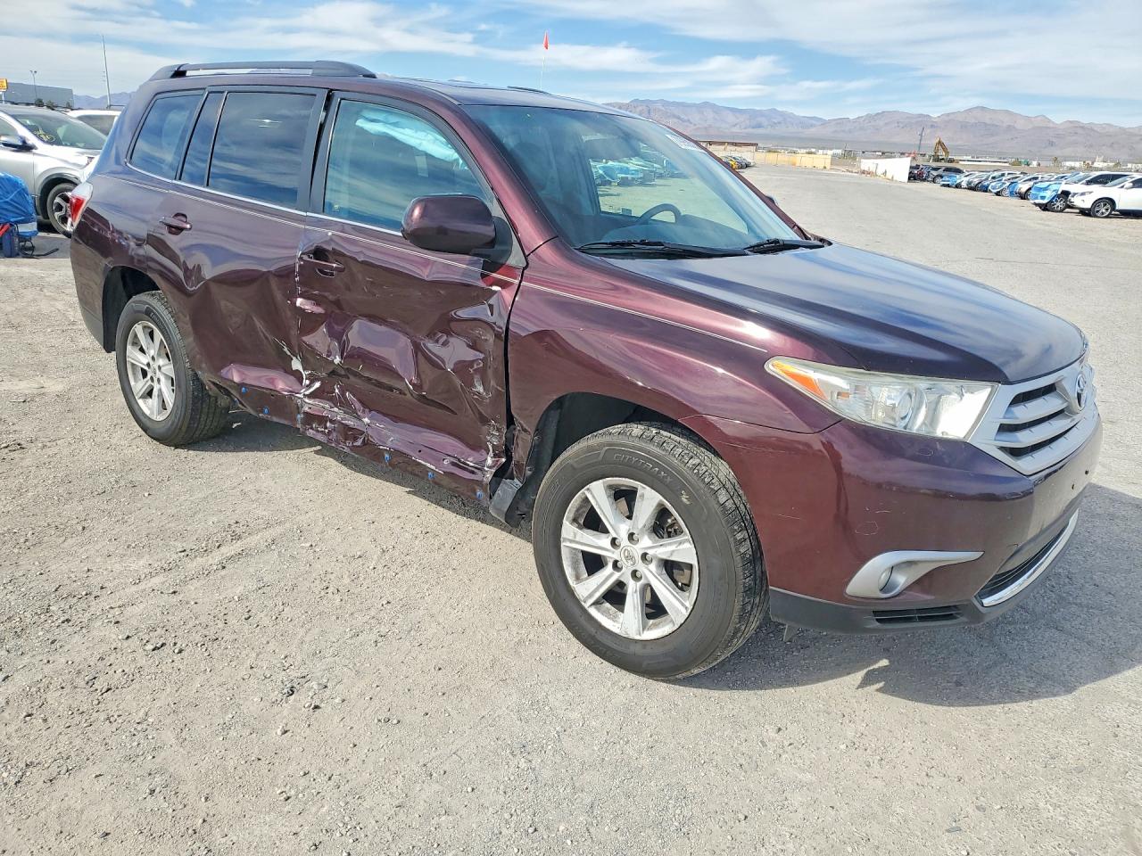 2012 TOYOTA HIGHLANDER SE photo 7