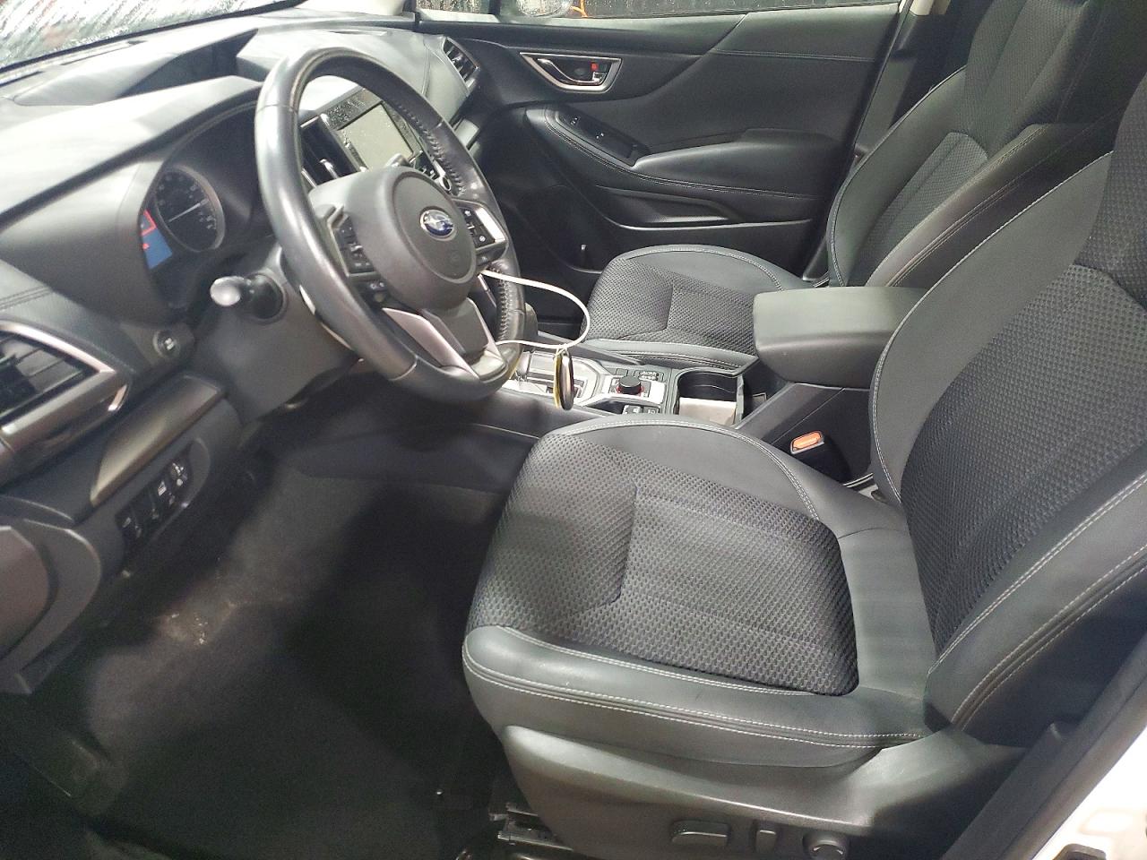 2020 SUBARU FORESTER PREMIUM photo 13