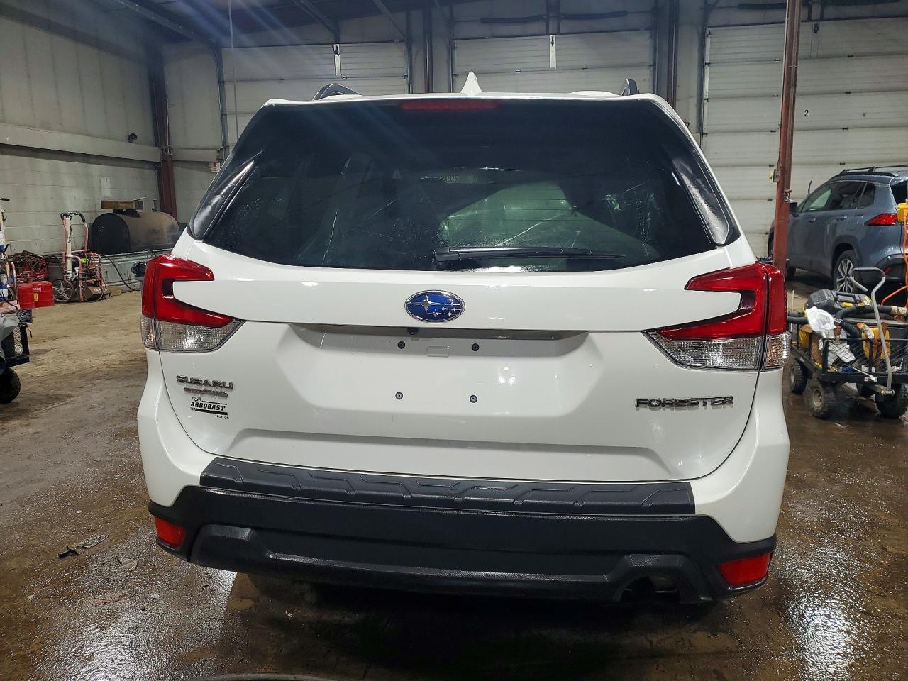 2020 SUBARU FORESTER PREMIUM photo 11