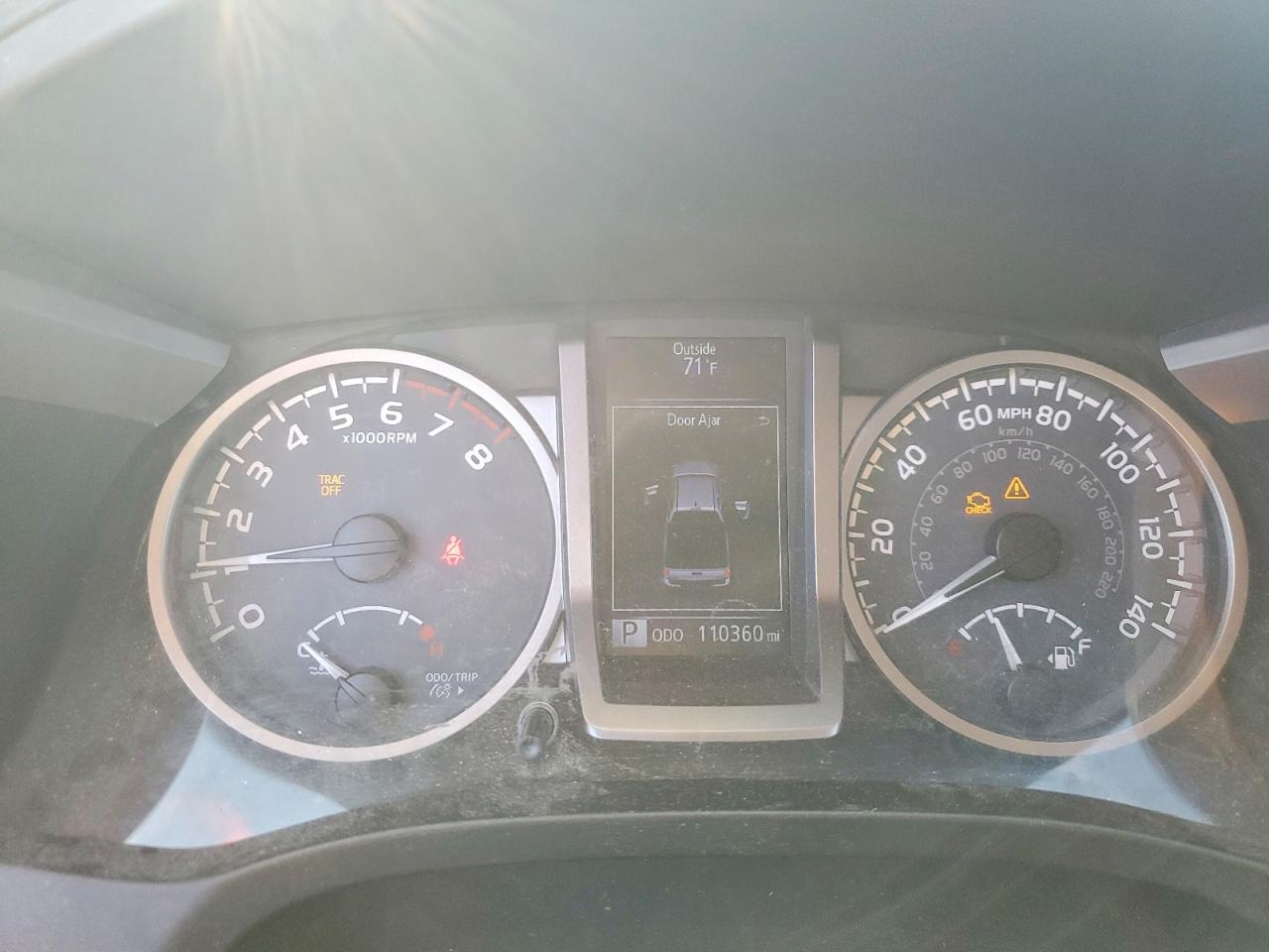 2017 TOYOTA TACOMA SR5 V6 photo 25