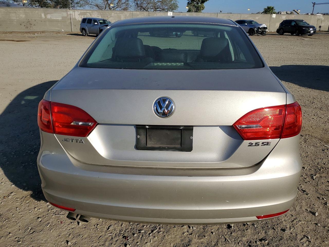 2012 VOLKSWAGEN JETTA SE photo 6