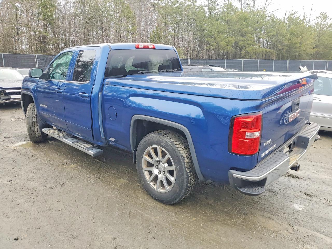 2015 GMC SIERRA K1500 SLE photo 3