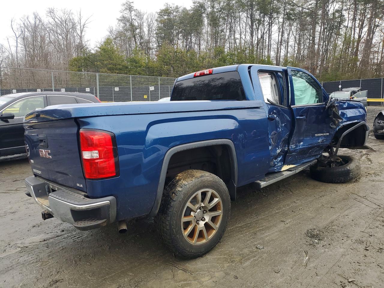 2015 GMC SIERRA K1500 SLE photo 5