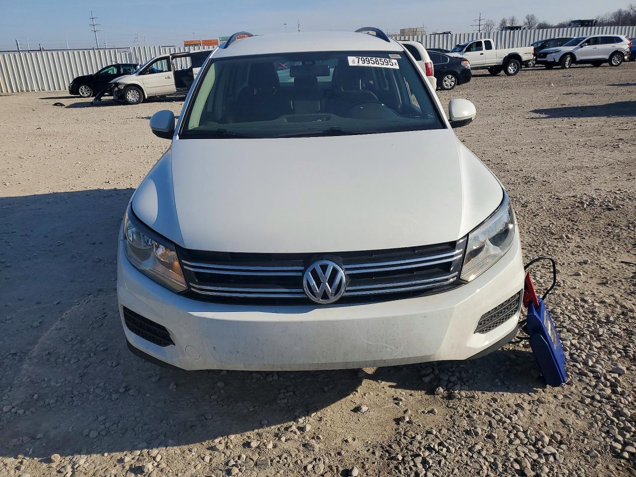 2016 VOLKSWAGEN TIGUAN S photo 9