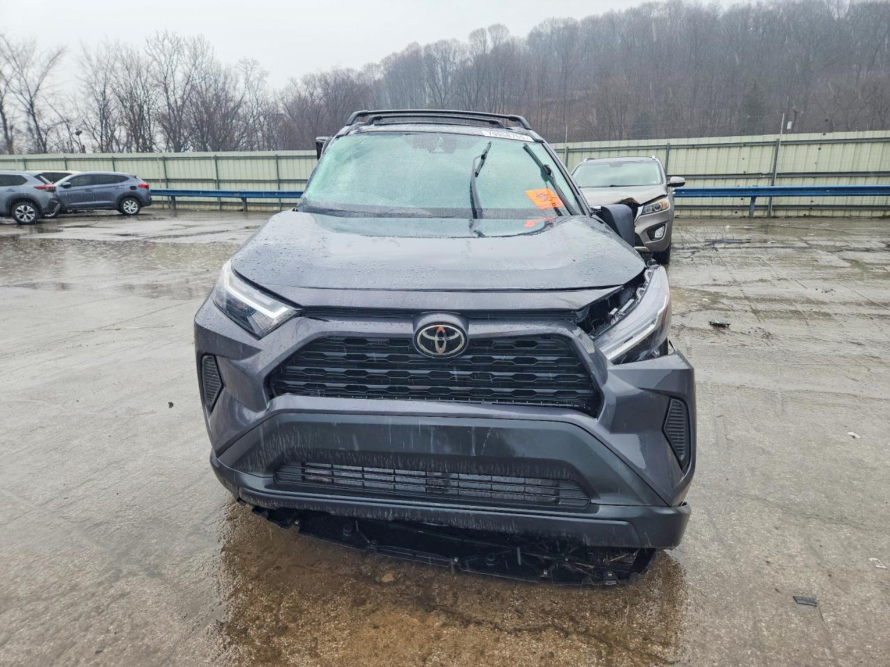 2022 TOYOTA RAV4 XLE photo 9