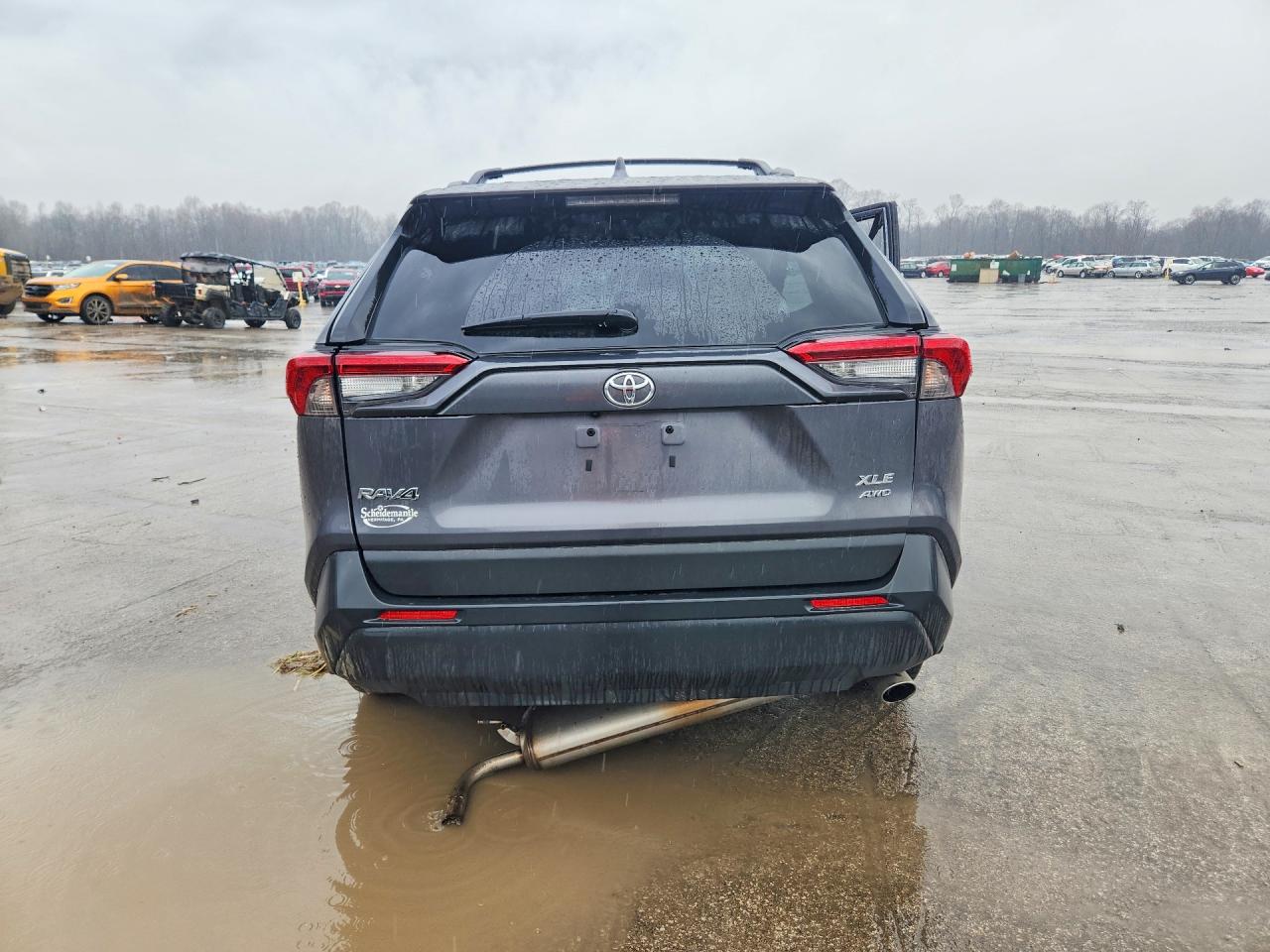 2022 TOYOTA RAV4 XLE photo 11