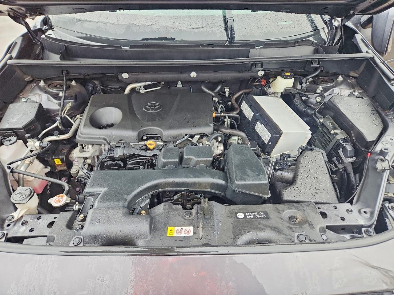 2022 TOYOTA RAV4 XLE photo 23