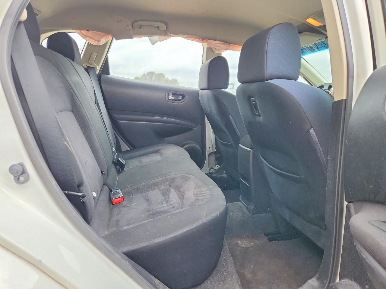 2015 NISSAN ROGUE SELECT S photo 31