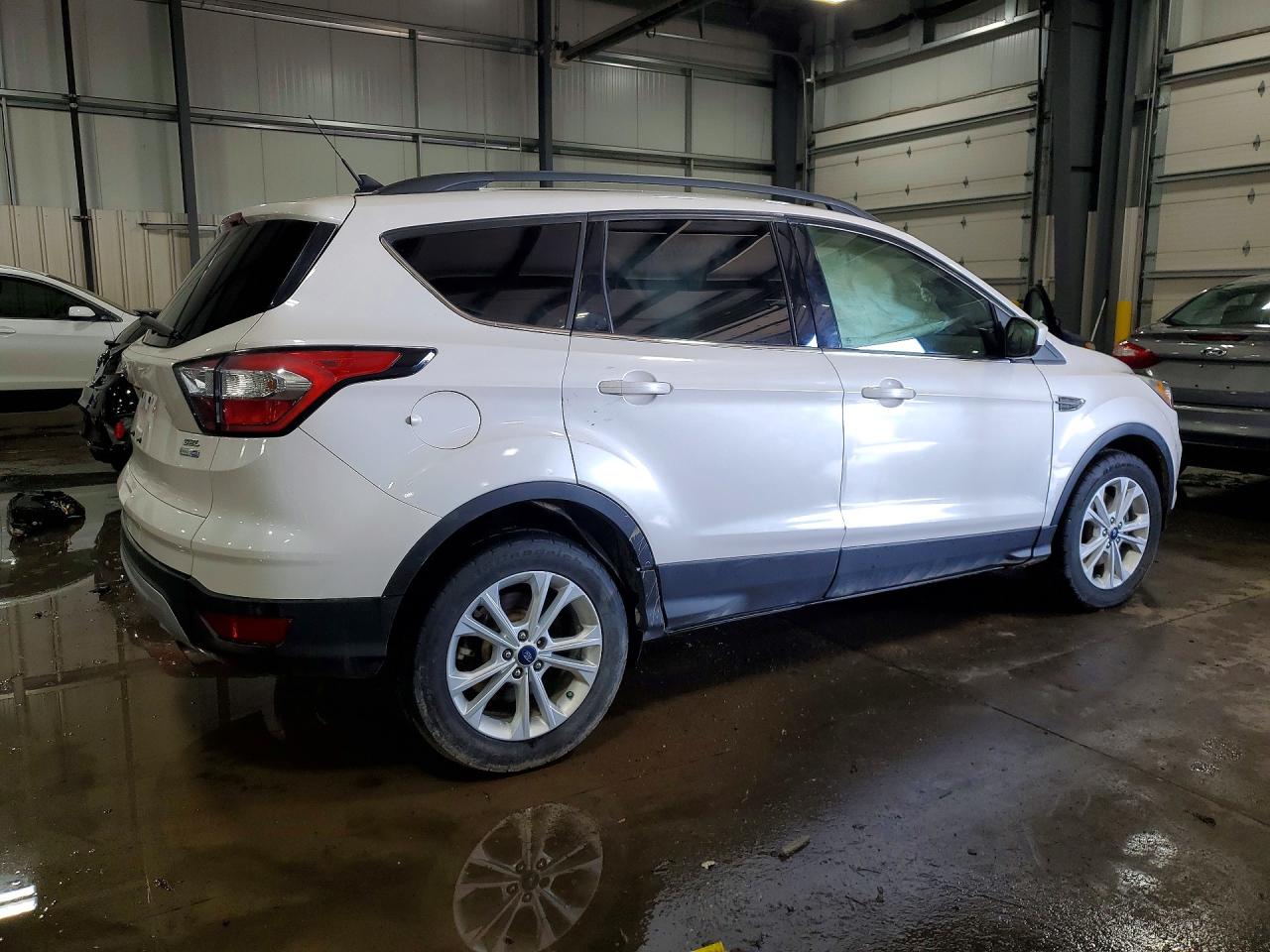 2018 FORD ESCAPE SEL photo 5