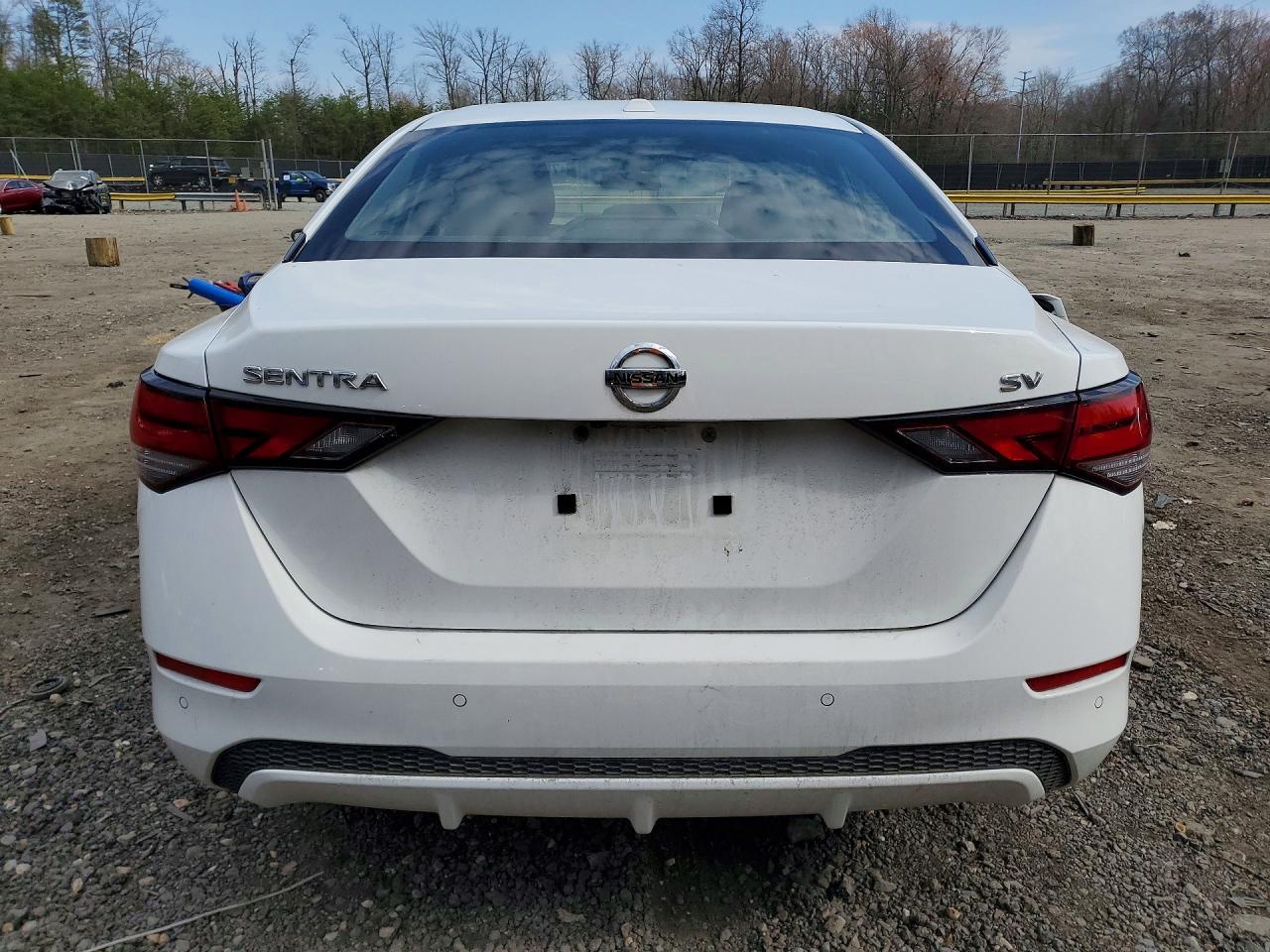 2022 NISSAN SENTRA SV photo 6