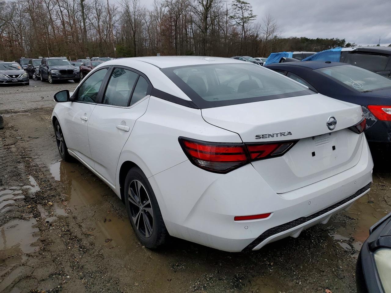 2022 NISSAN SENTRA SV photo 2