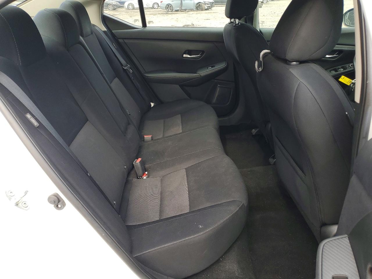 2022 NISSAN SENTRA SV photo 10