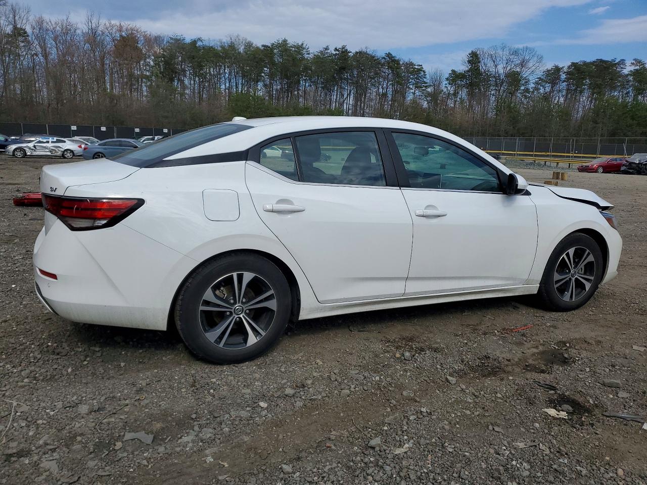 2022 NISSAN SENTRA SV photo 3