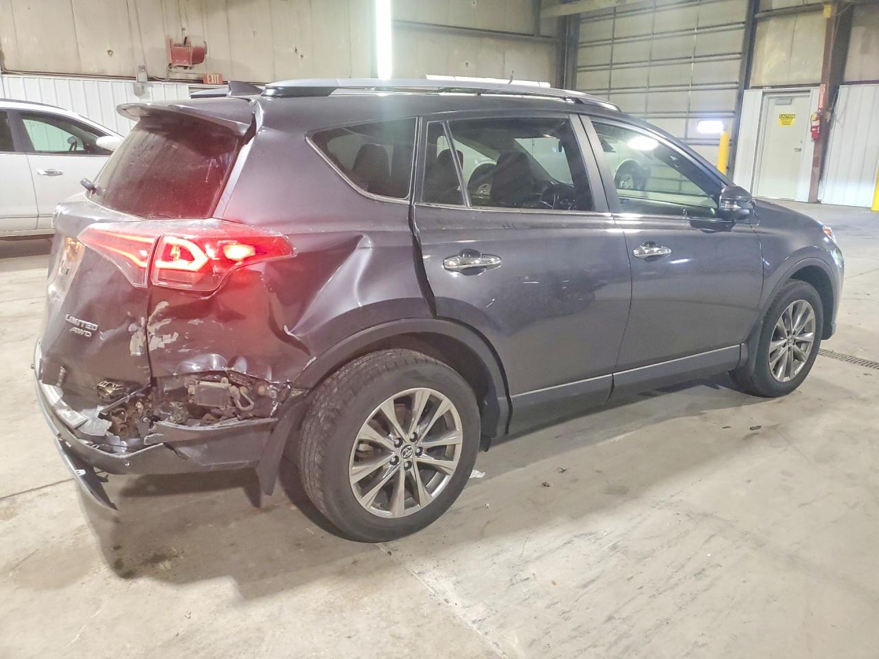 2017 TOYOTA RAV4 LIMITED photo 5
