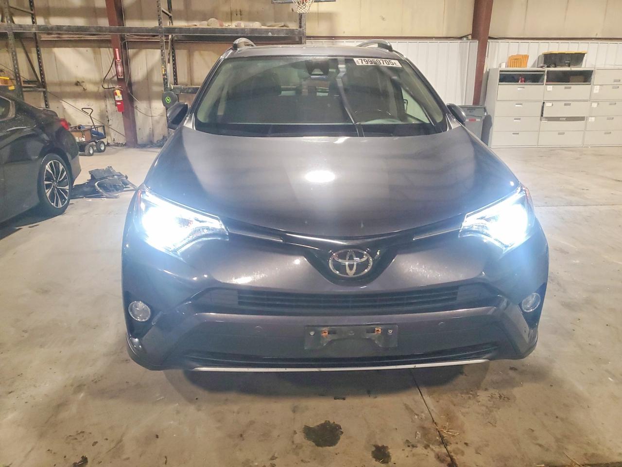 2017 TOYOTA RAV4 LIMITED photo 9