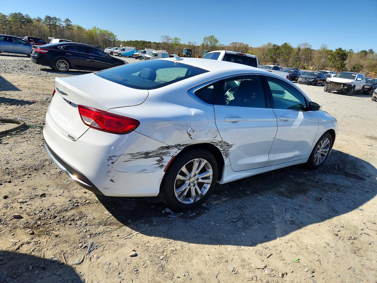 2016 CHRYSLER 200 LIMITED photo 3