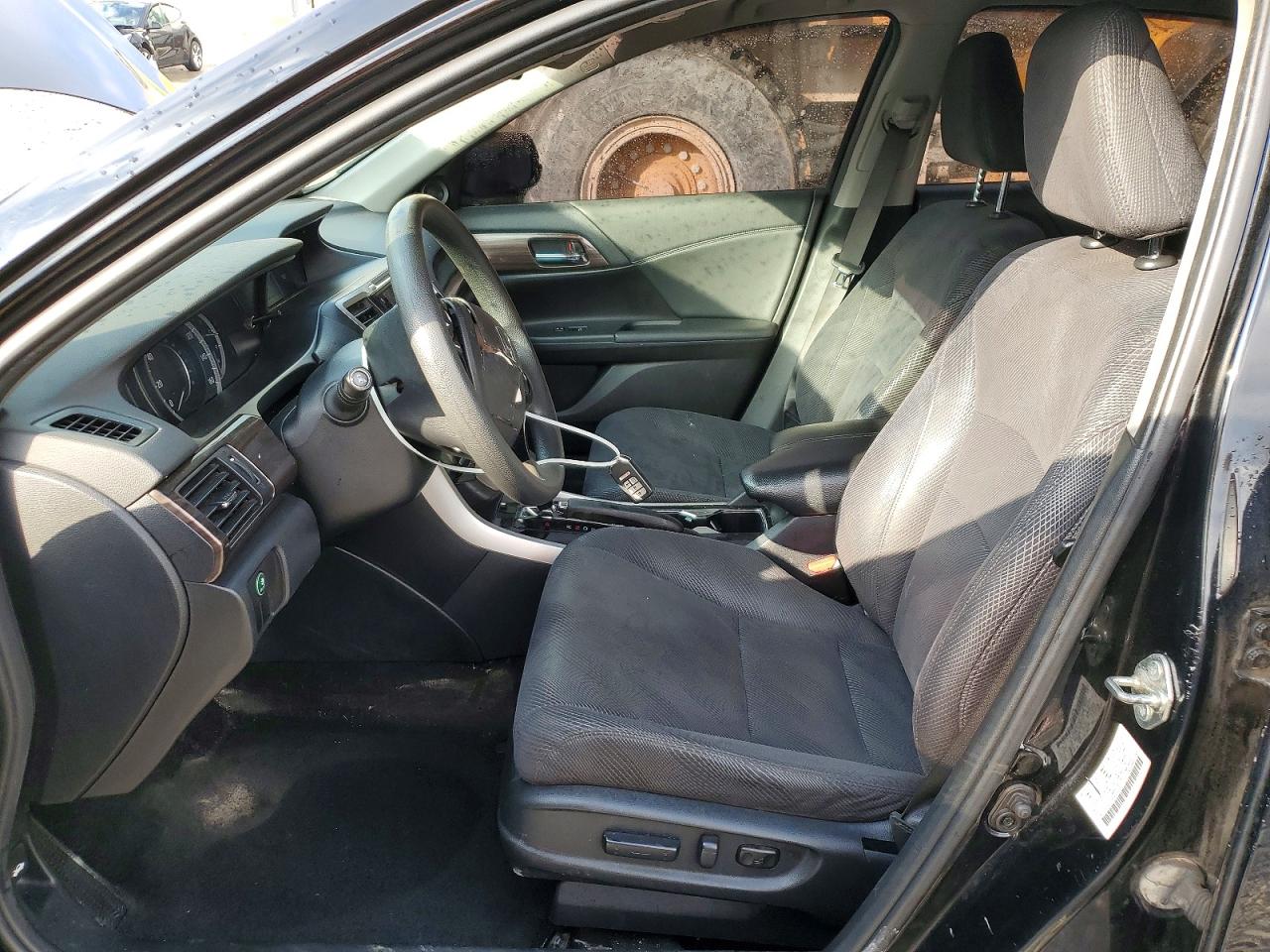 2016 HONDA ACCORD photo 19