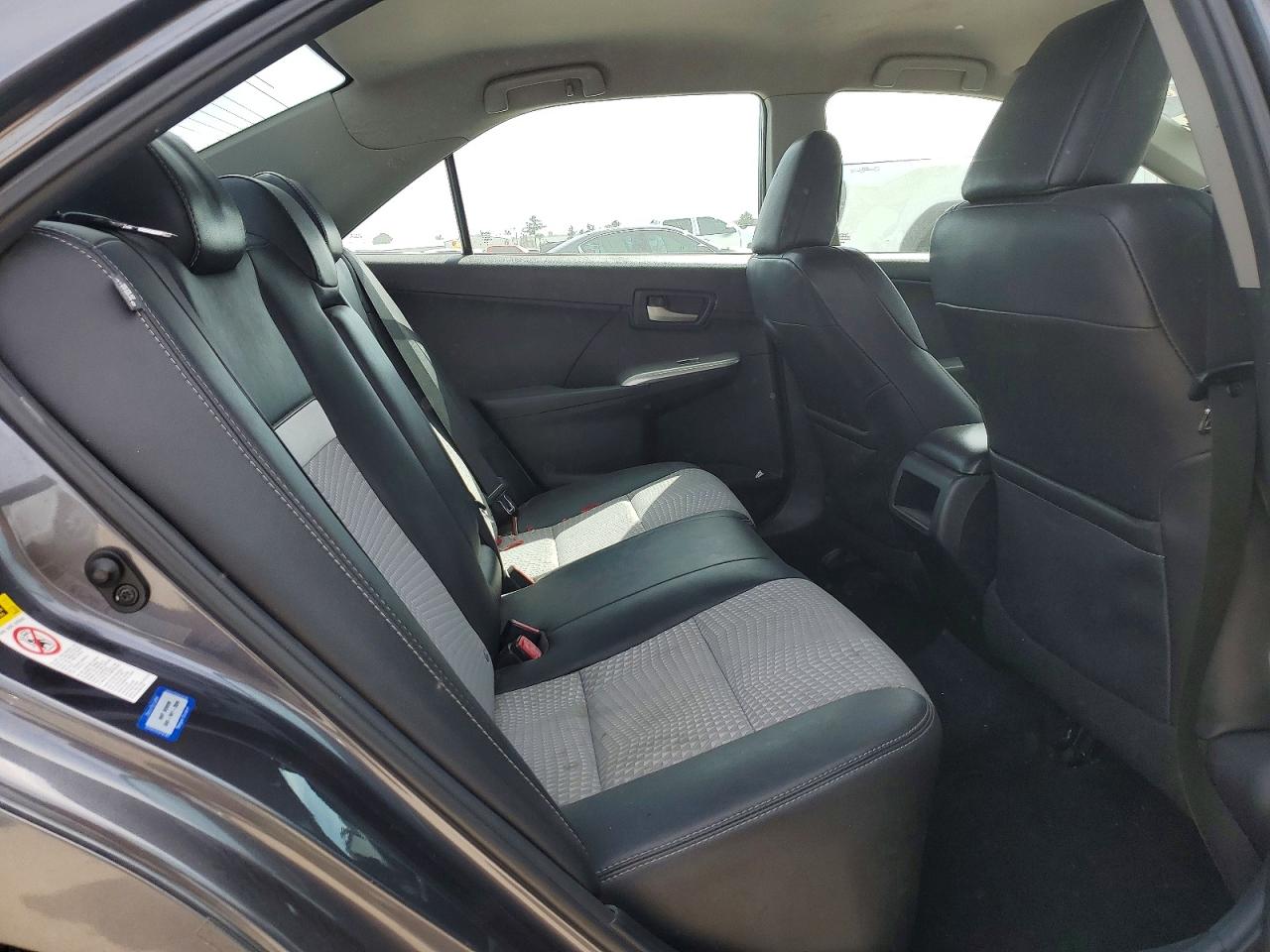 2012 TOYOTA CAMRY SE photo 28