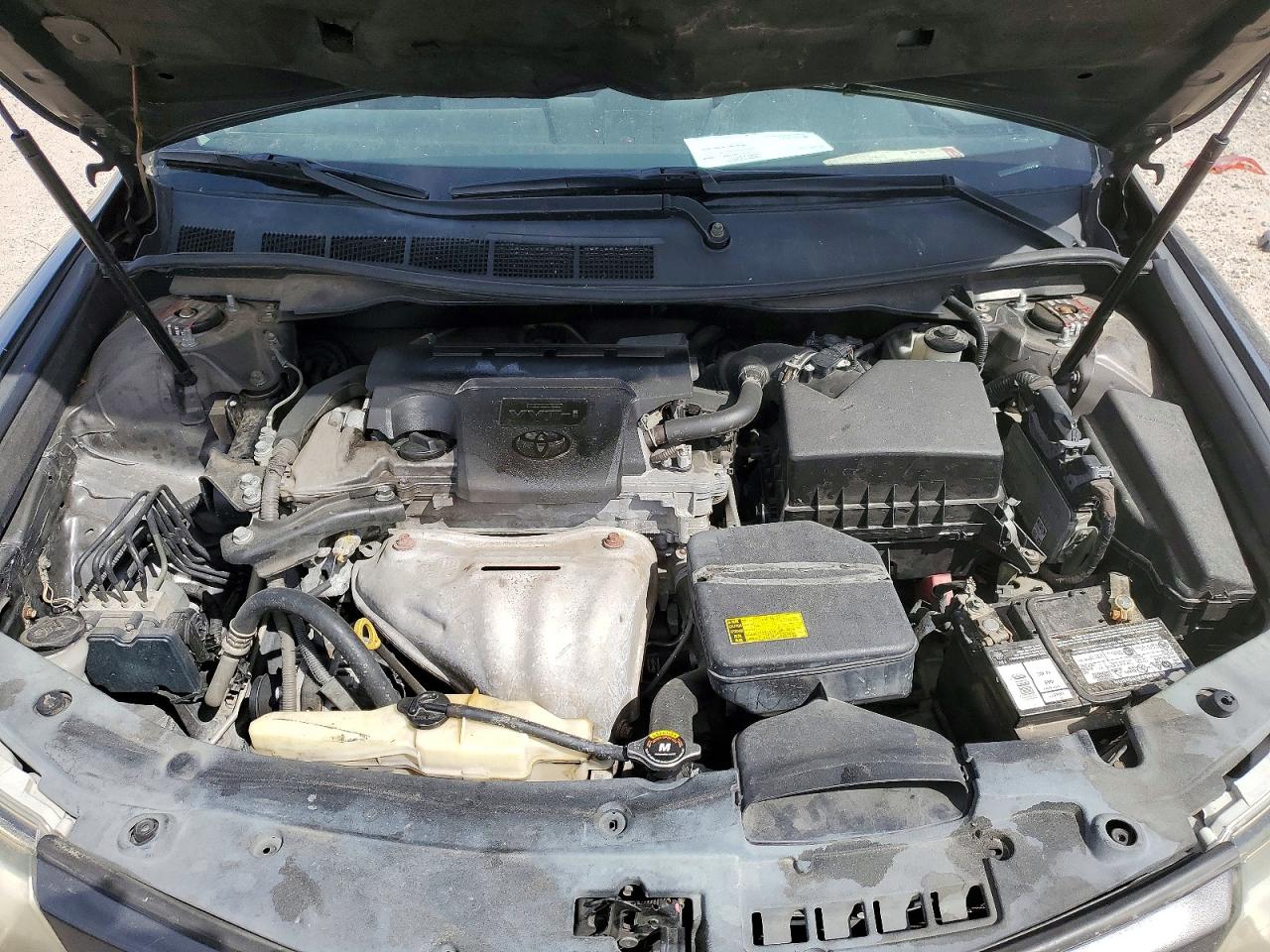 2012 TOYOTA CAMRY SE photo 31