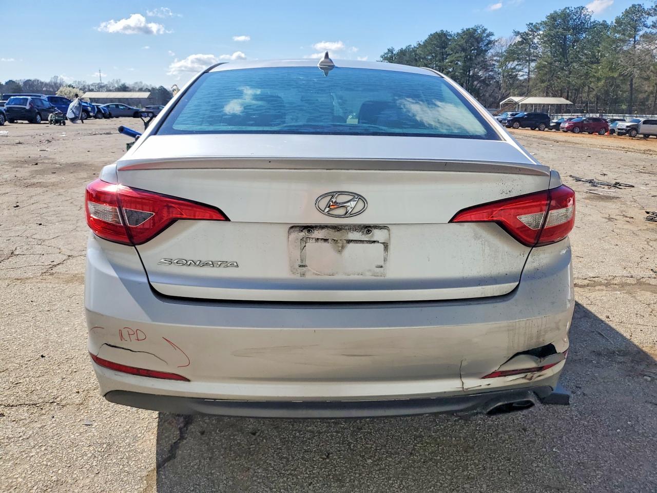 2015 HYUNDAI SONATA SE photo 11