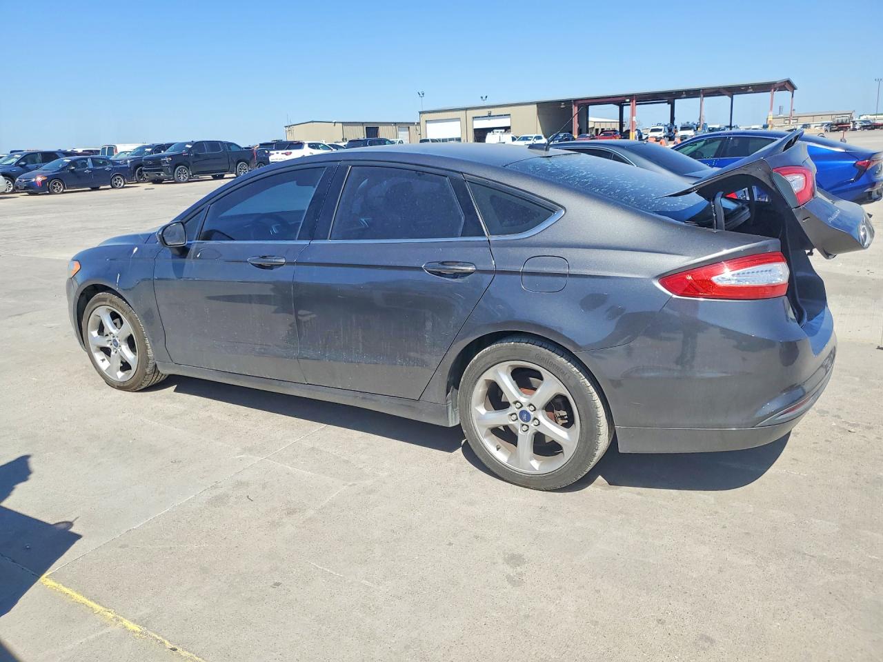 2016 FORD FUSION S photo 2