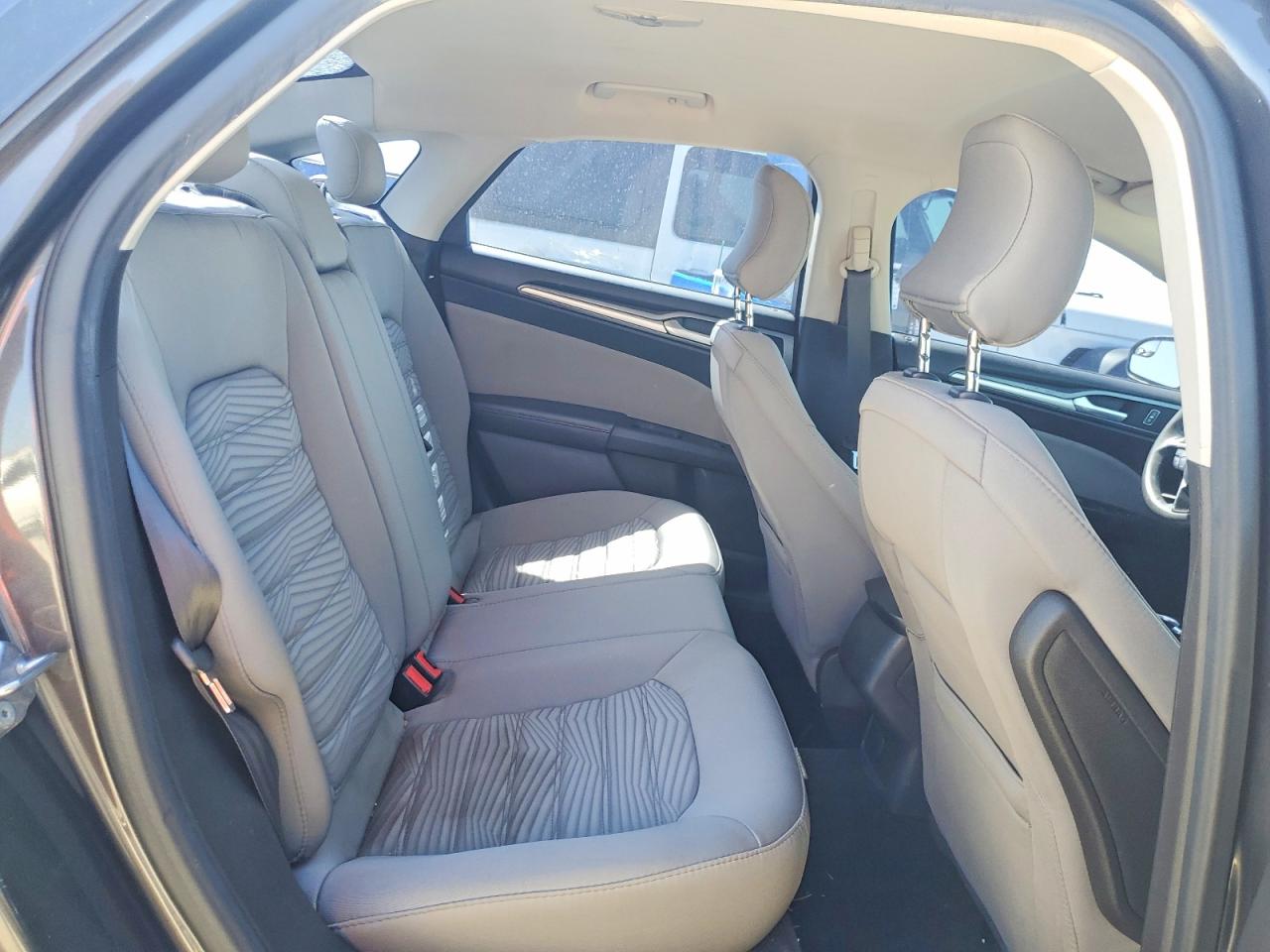 2016 FORD FUSION S photo 10