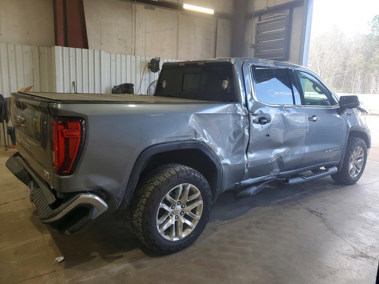 2020 GMC SIERRA C1500 SLT photo 5