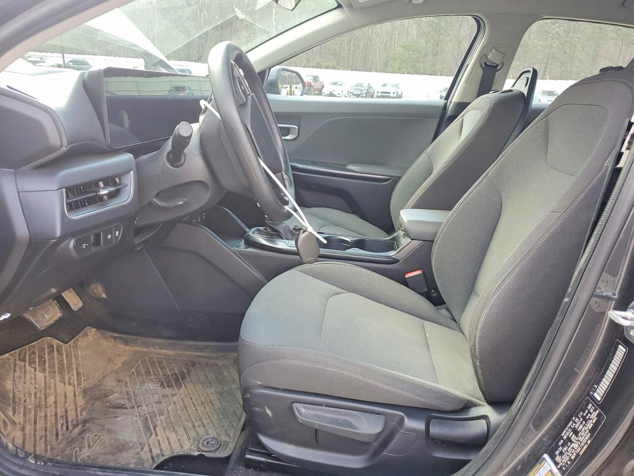 2025 KIA K4 LXS photo 7