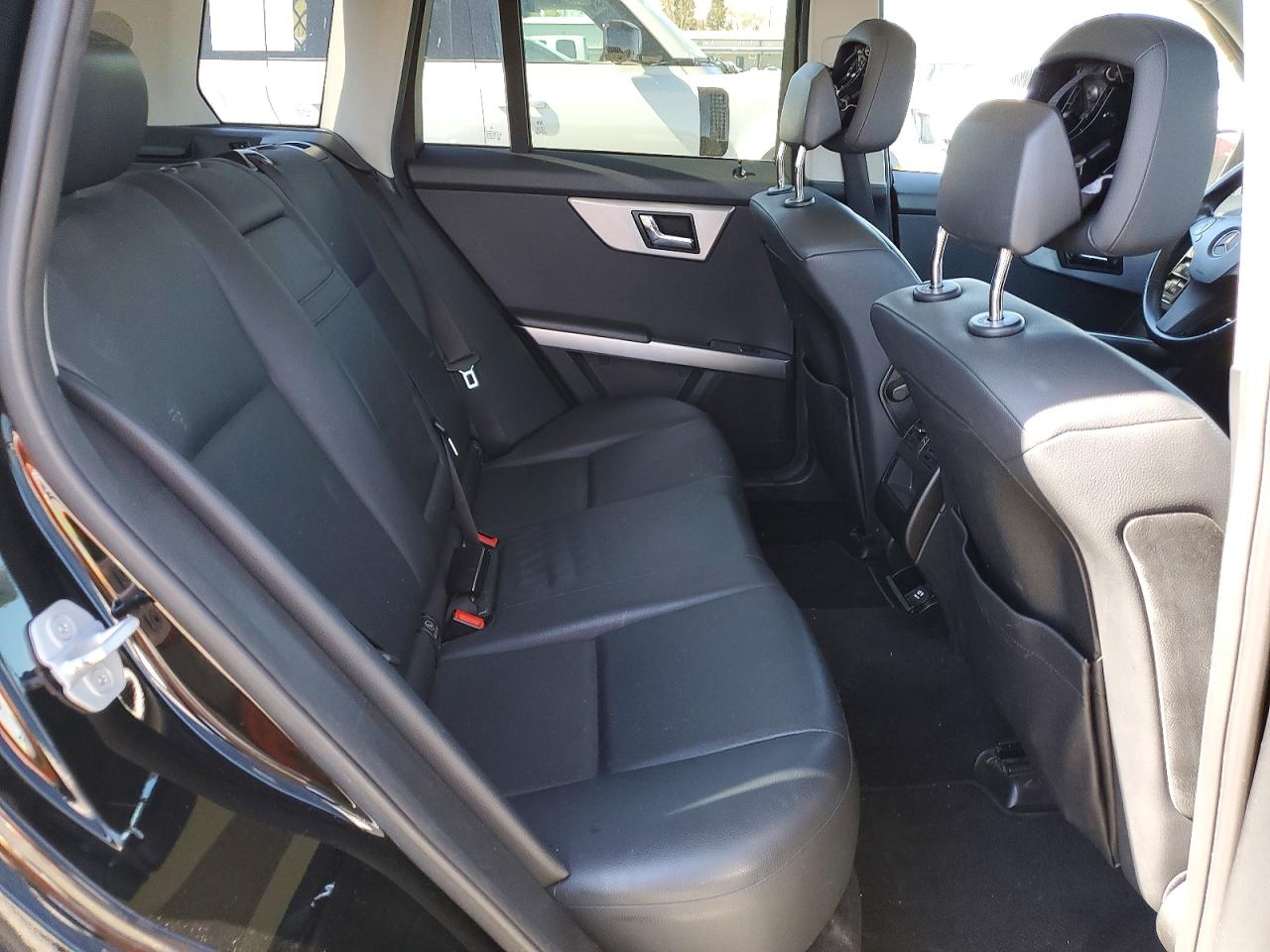 2011 MERCEDES-BENZ GLK 350 photo 11