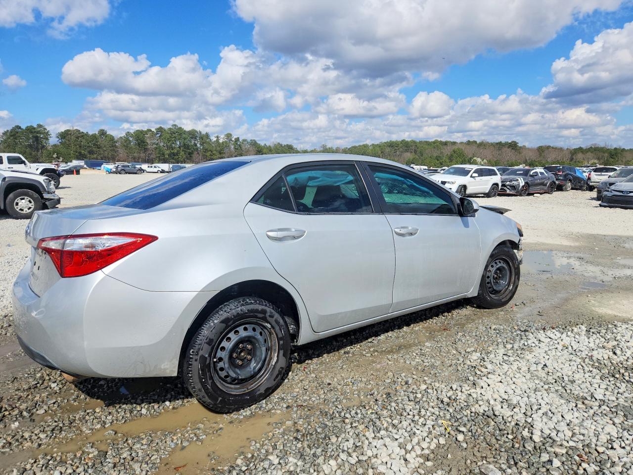 2014 TOYOTA COROLLA L photo 3