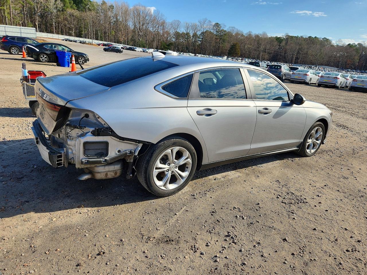 2024 HONDA ACCORD LX photo 3