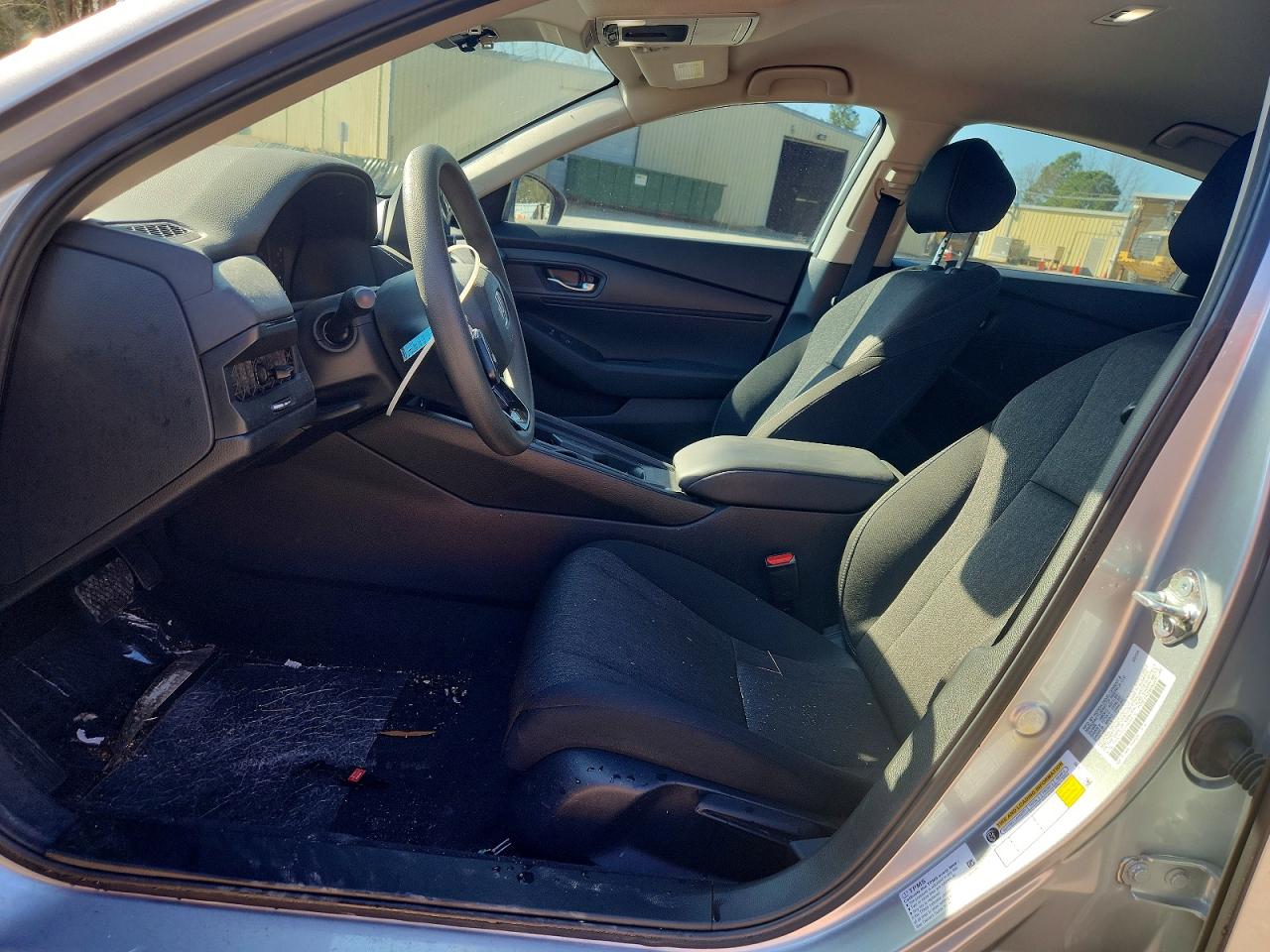 2024 HONDA ACCORD LX photo 7