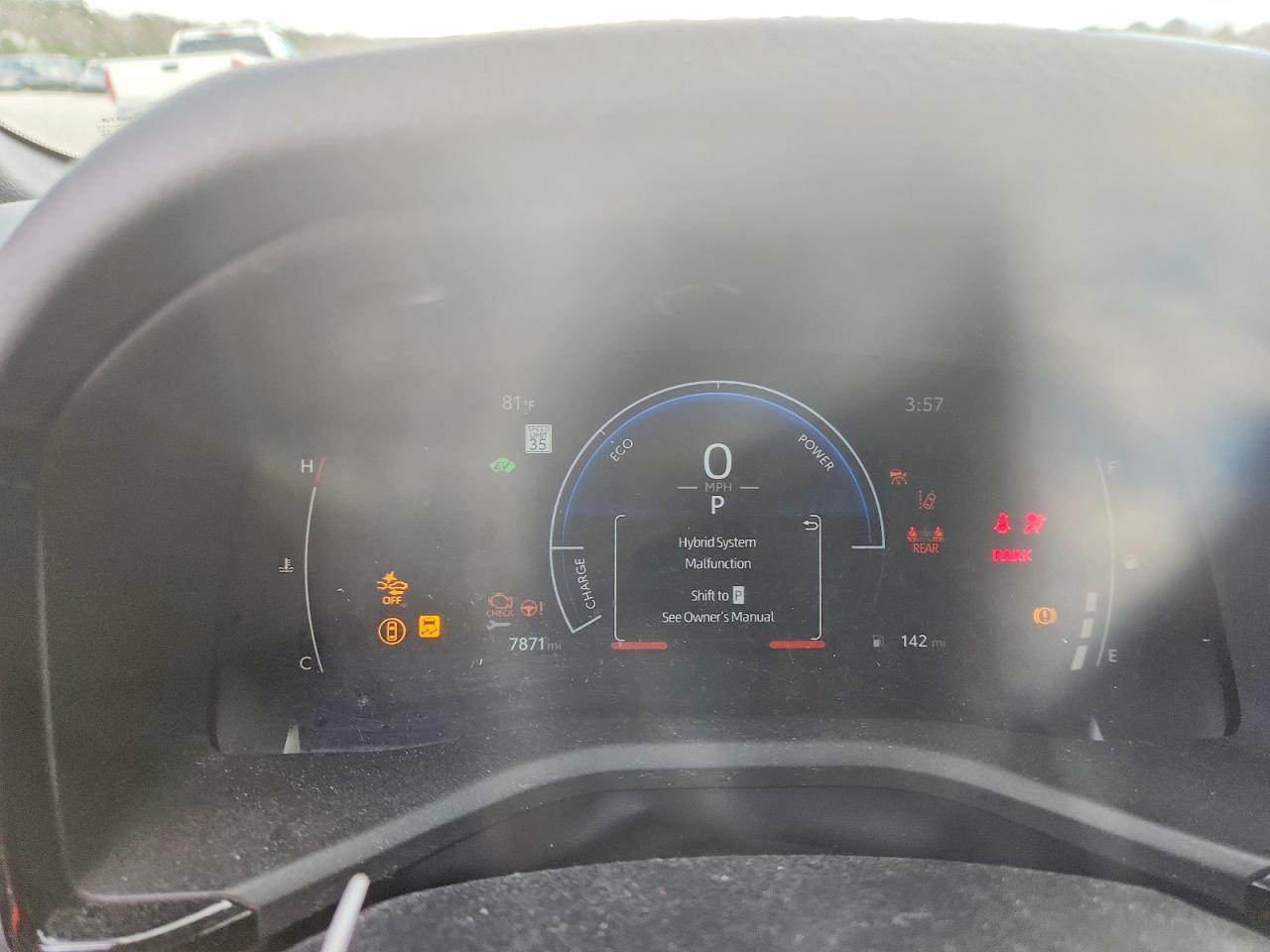 2025 TOYOTA CAMRY SE photo 25