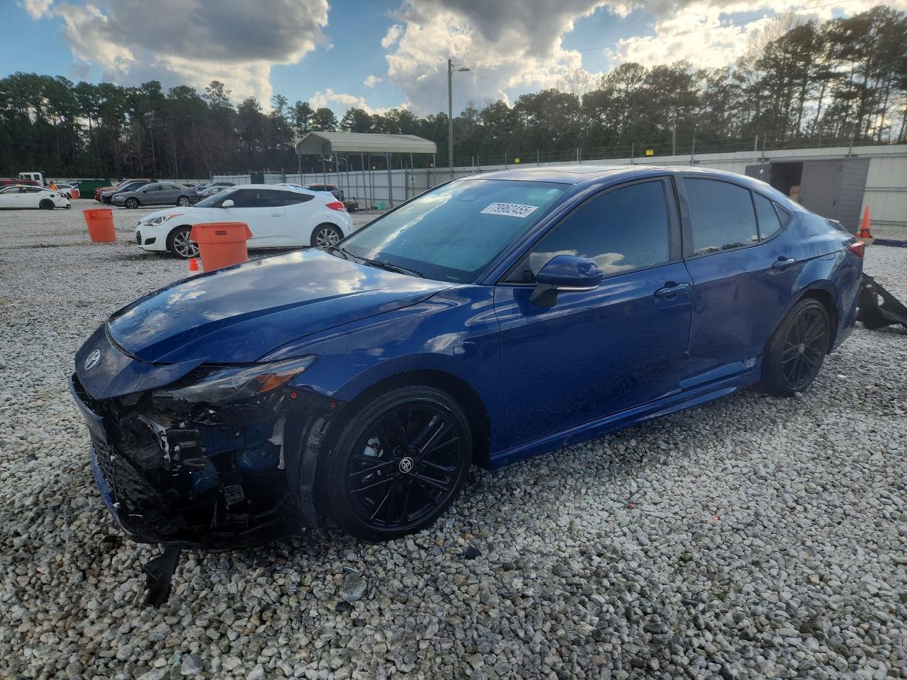 2025 TOYOTA CAMRY