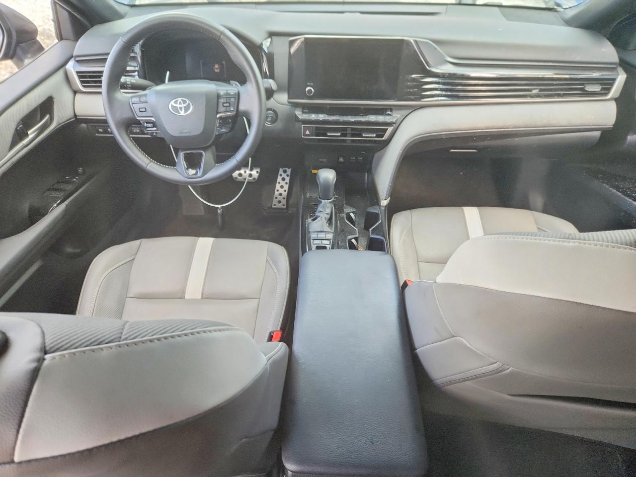2025 TOYOTA CAMRY SE photo 22