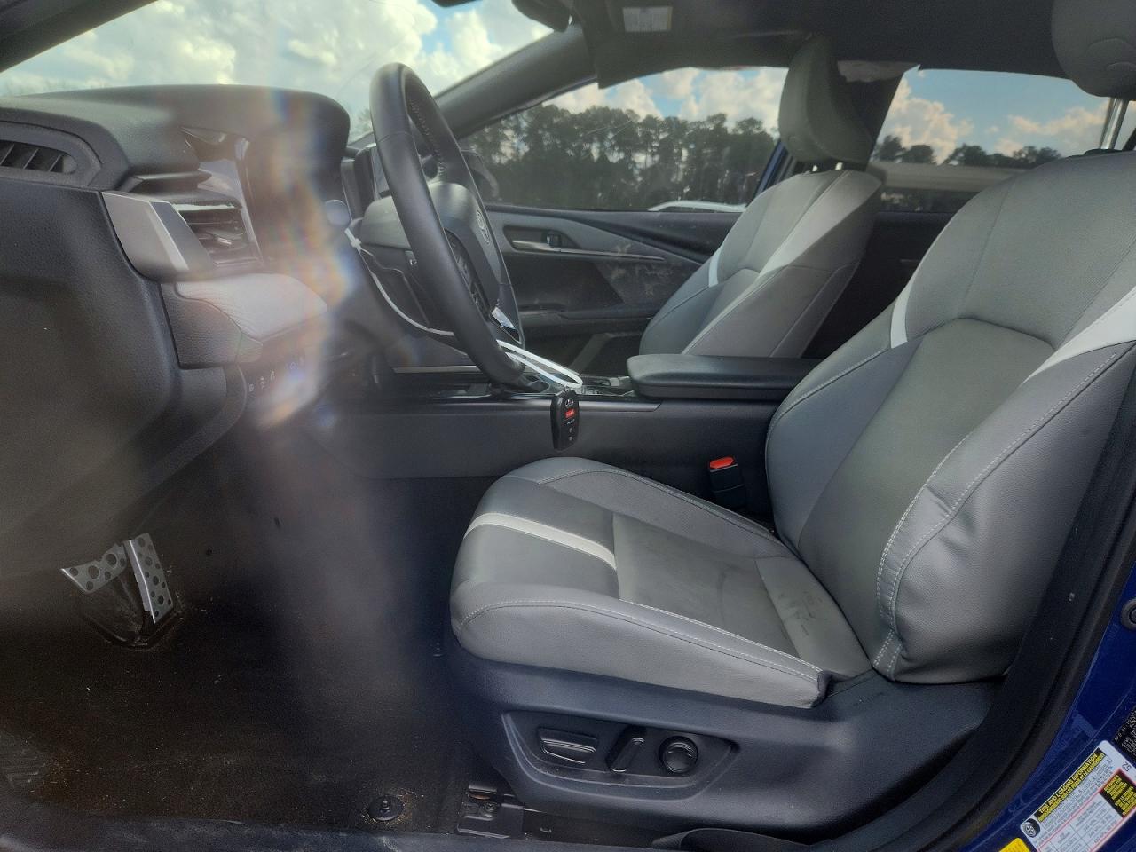 2025 TOYOTA CAMRY SE photo 19